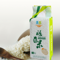 廠(chǎng)家供應(yīng)天苗胚芽米 東北五常稻花香寶寶兒童粥米1kg 量大面議